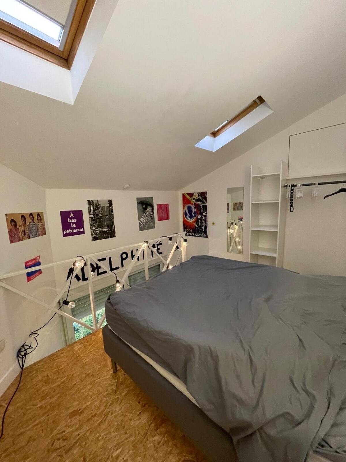 Maisonnette En Duplex 25 M2, Porte De Paris *